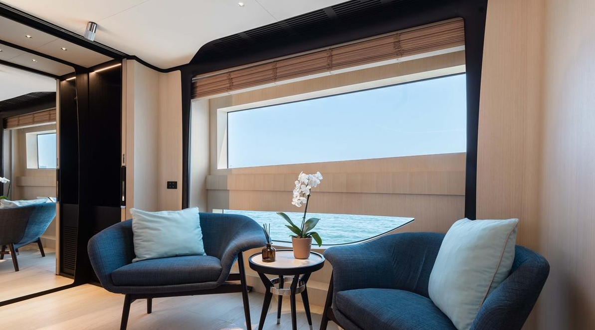 Benetti Delfino 93 | Bella Vita