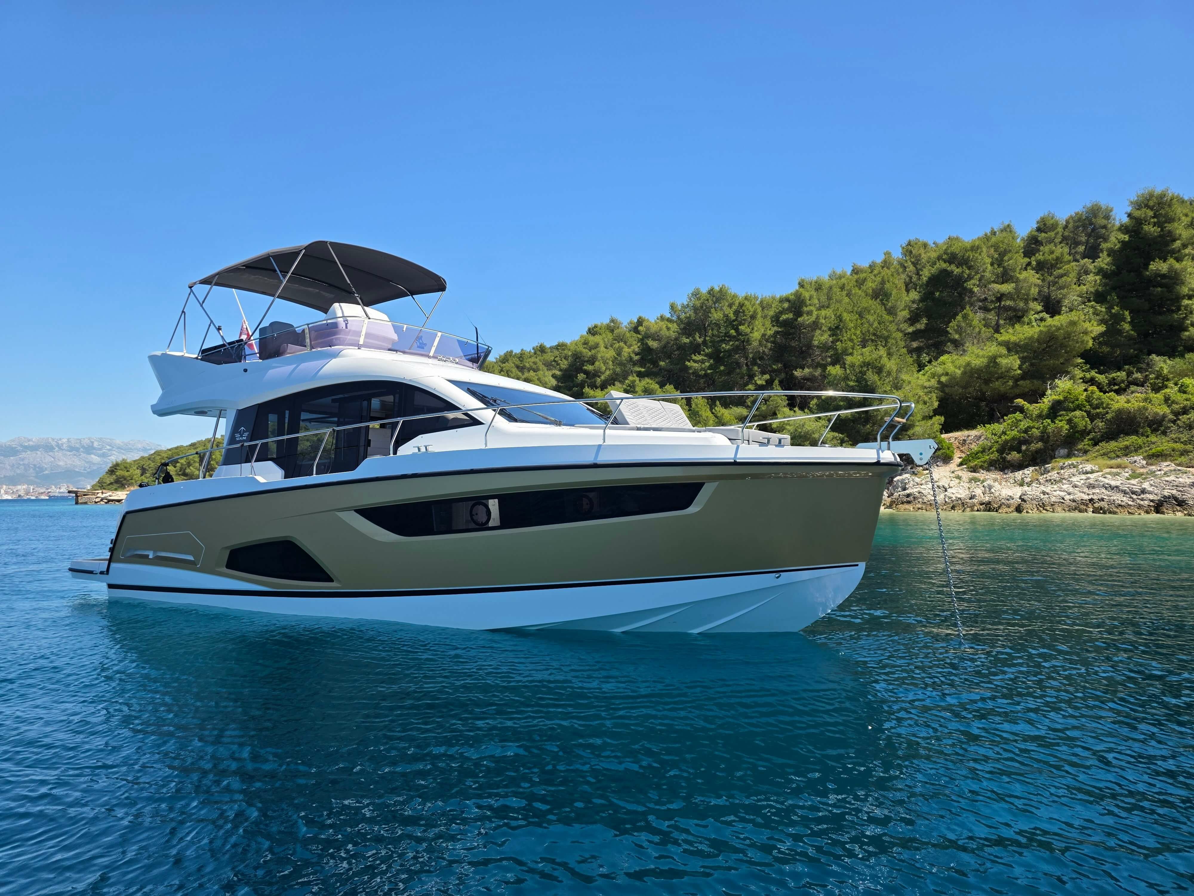 Sealine F430 | Tireless Too