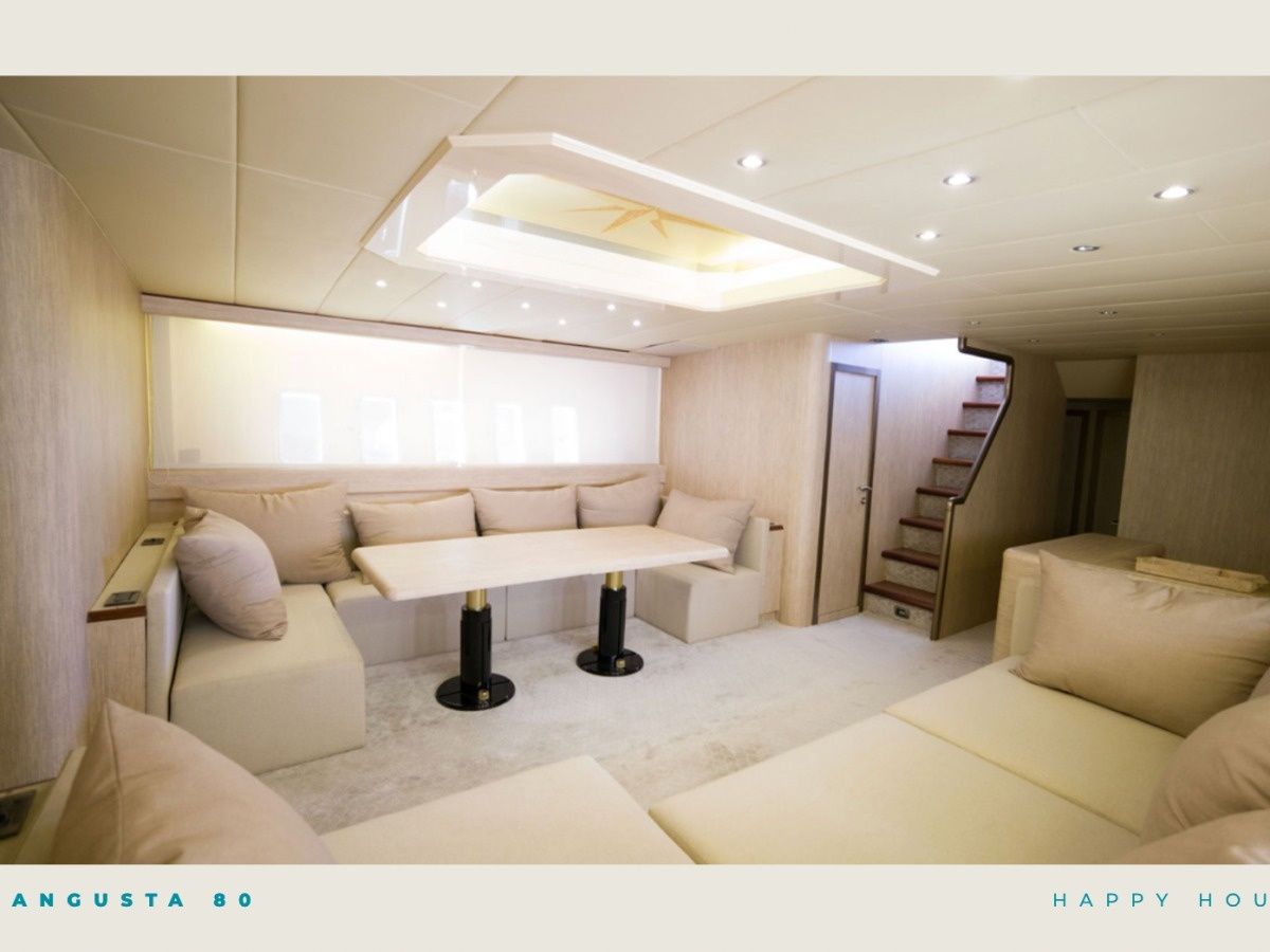 Mangusta 80 | Happy Hour