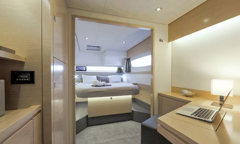 Fountaine Pajot Saba 50 | Bicos