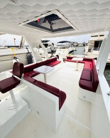 Custom Built 33 | M. V. Dreamz