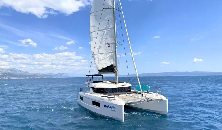 Lagoon 38 | Coral