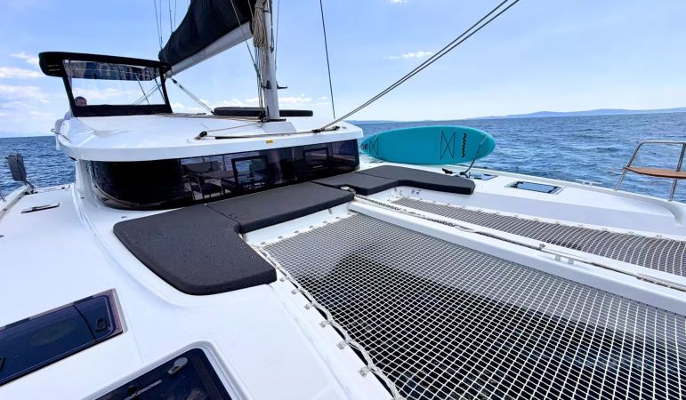 Lagoon 38 | Coral