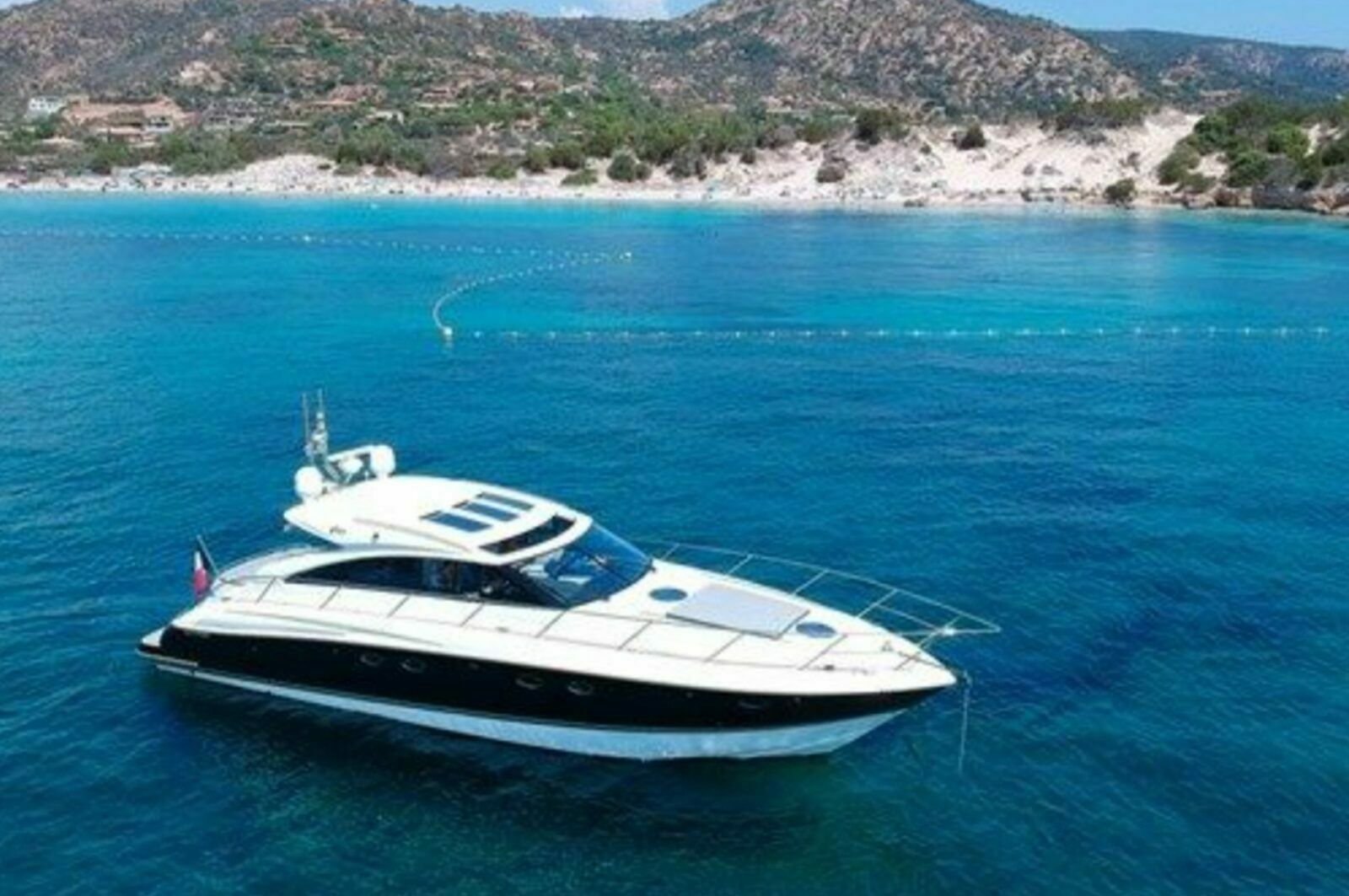 Princess V53 | Bora