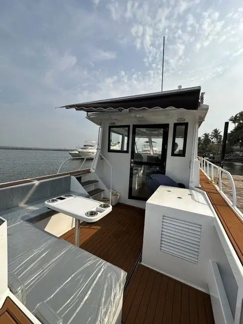 Neil Marine 35 | Manta Ray