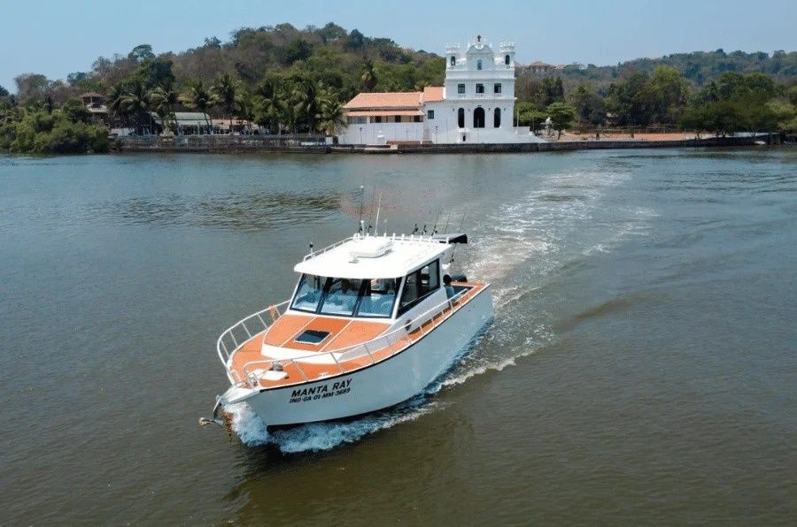 Neil Marine 35 | Manta Ray