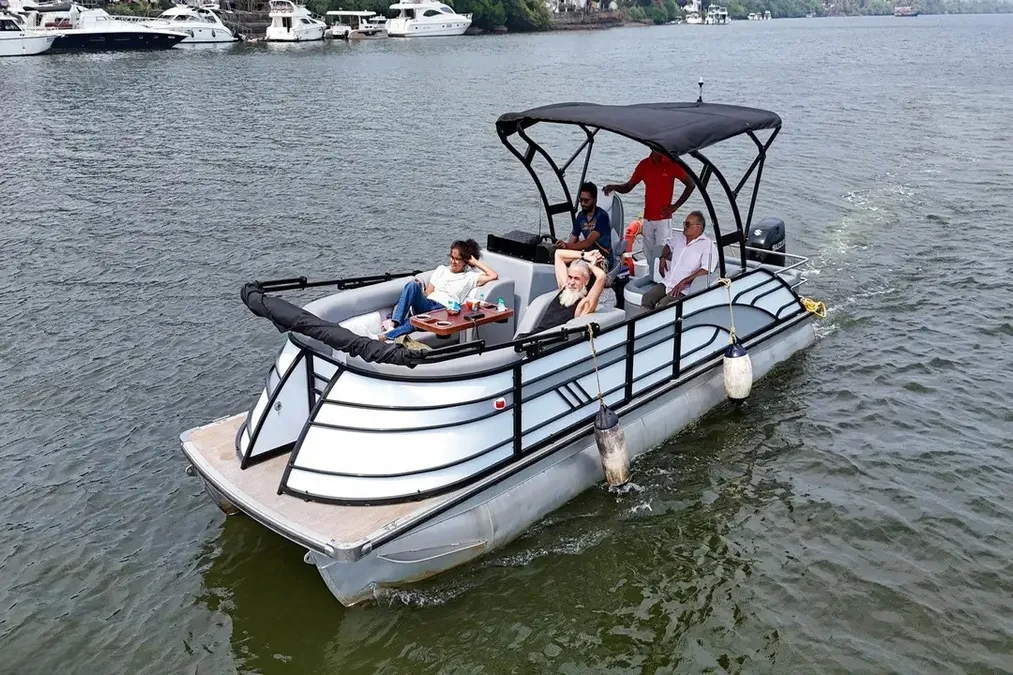 Custom Built 24 | Mandovi Lounge