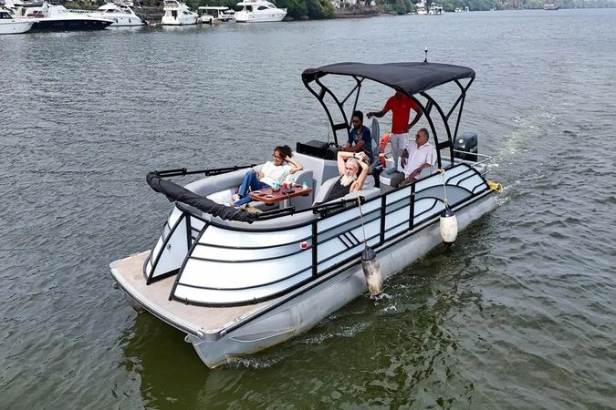 Custom Built 24 | Mandovi Lounge