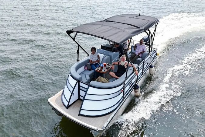 Custom Built 24 | Mandovi Lounge