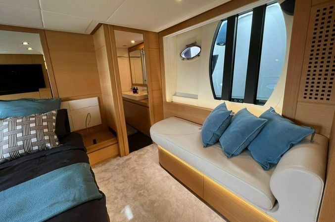 Pershing 64 | Summer Time