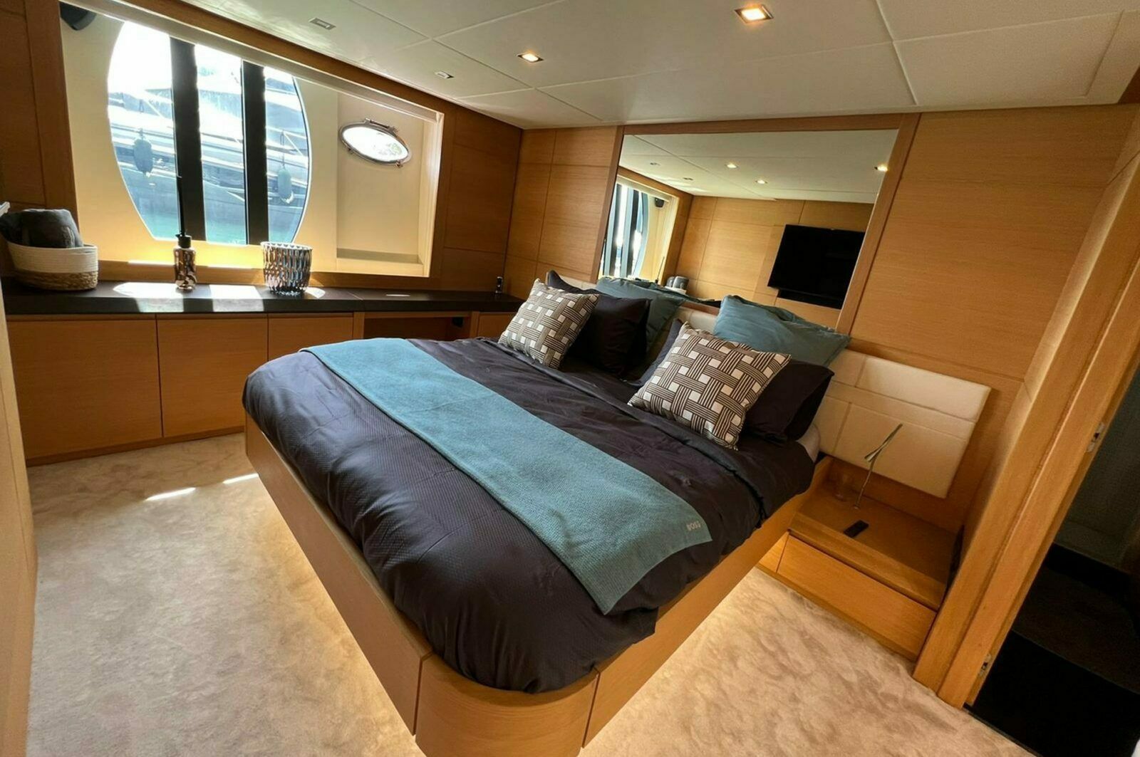 Pershing 64 | Summer Time