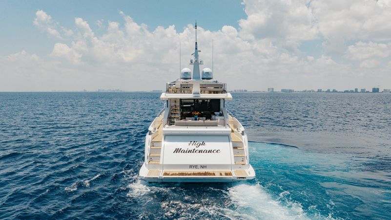 Azimut 77S | High Maintenance