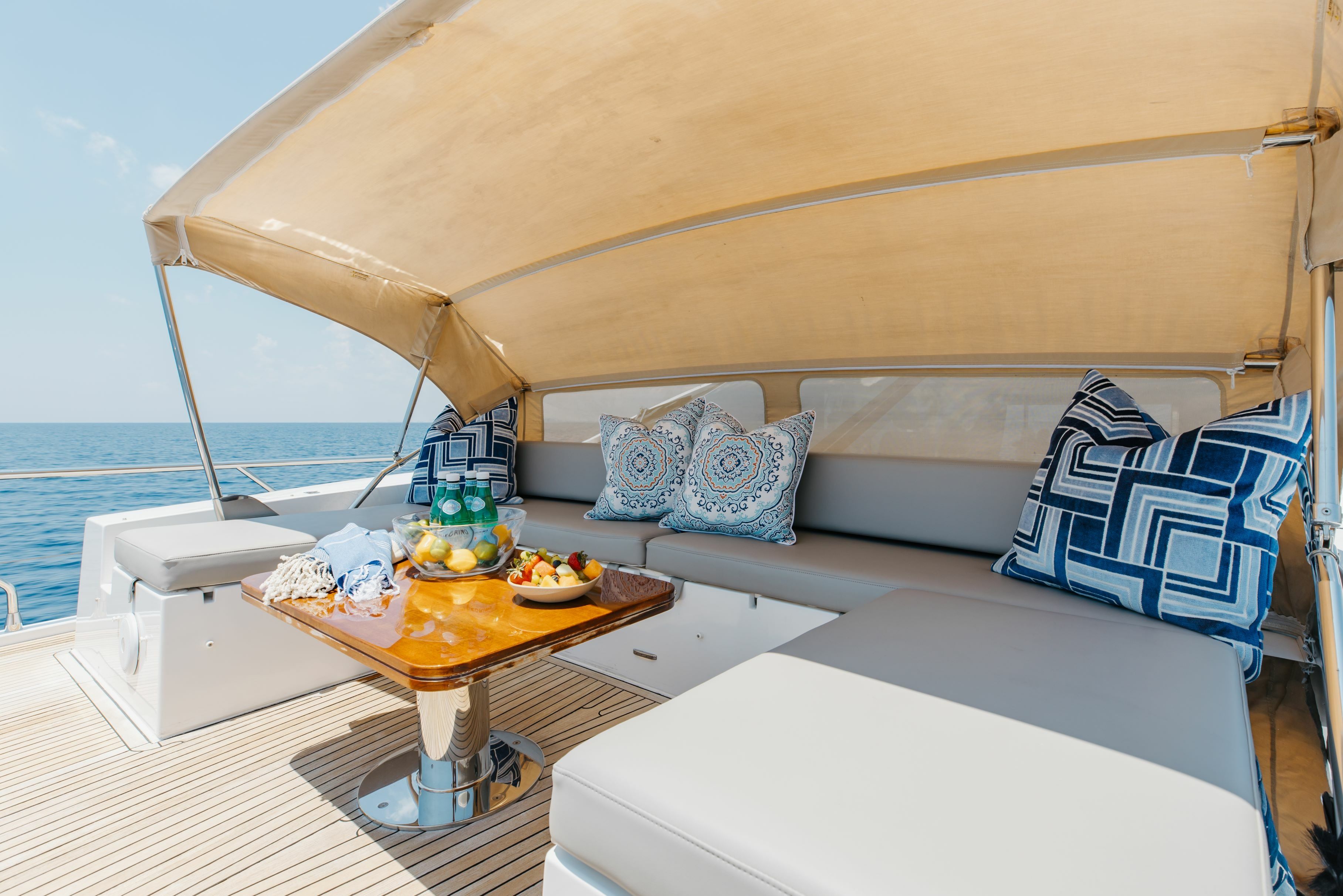 Azimut 77S | High Maintenance