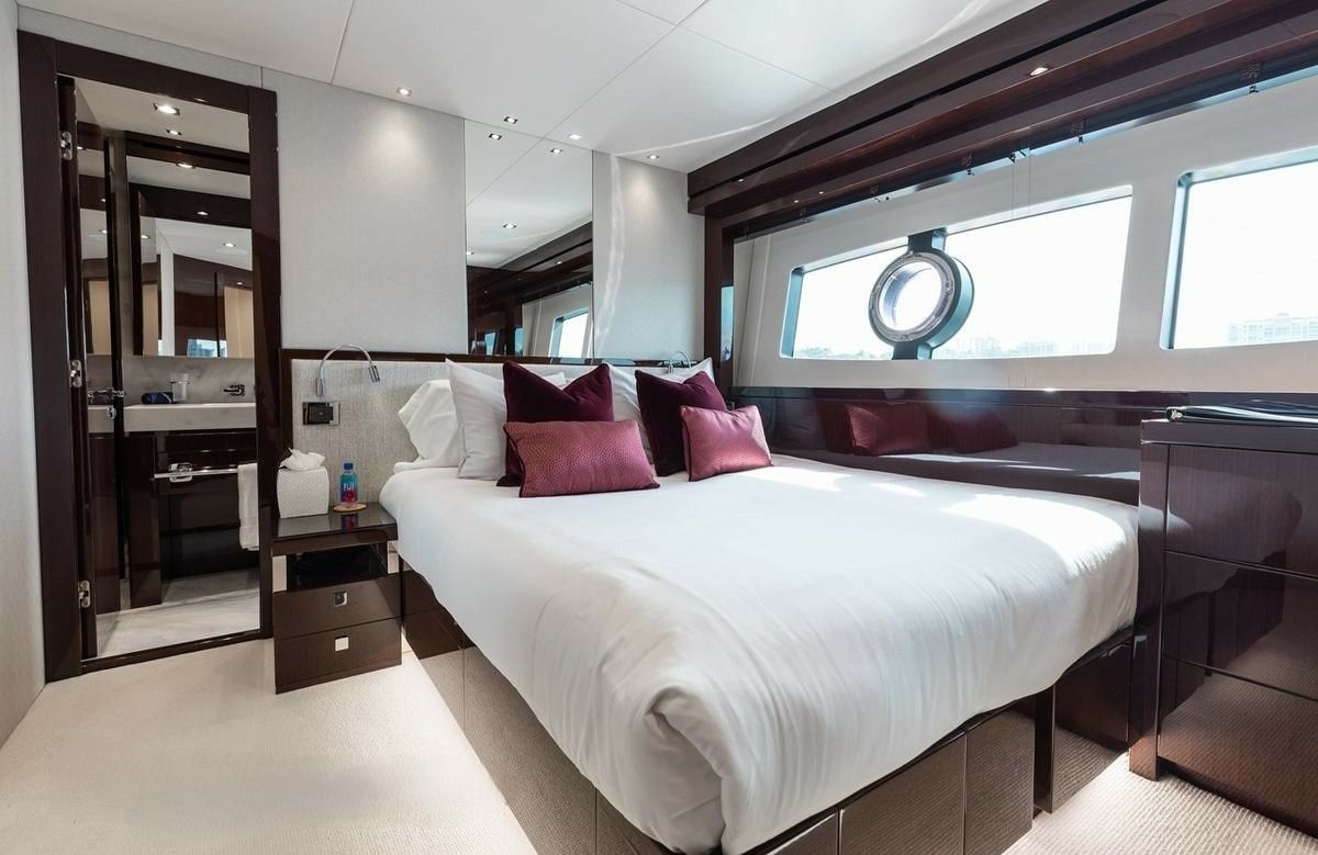 Sunseeker 95 | Mirracle