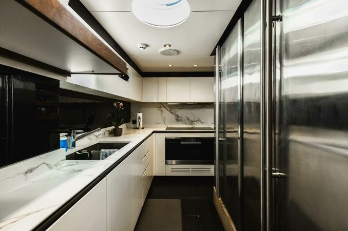 Azimut Grande 27 | Majestic Moments