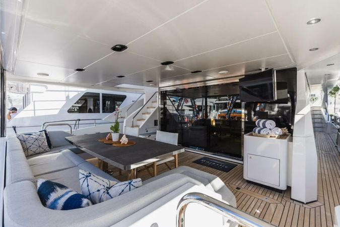 Azimut Grande 27 | Majestic Moments