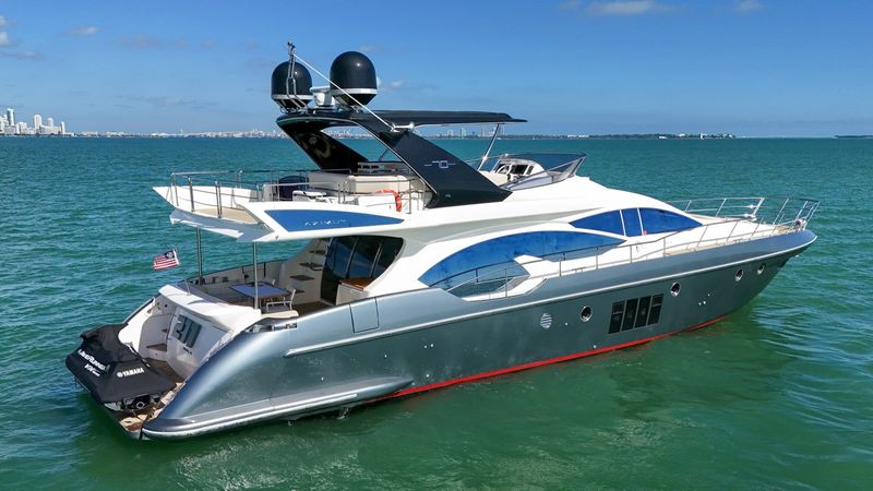 Azimut 70 | 211