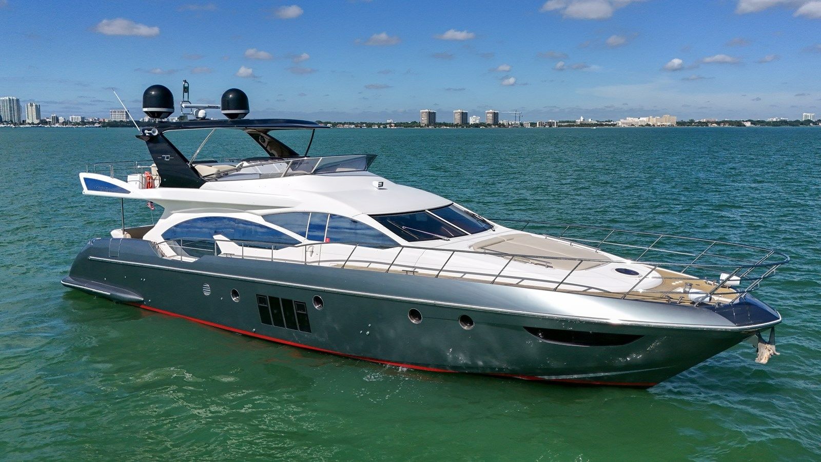 Azimut 70 | 211