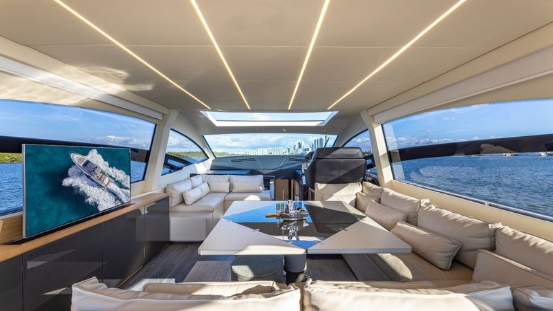 Pershing 70 | Sans Souci 8