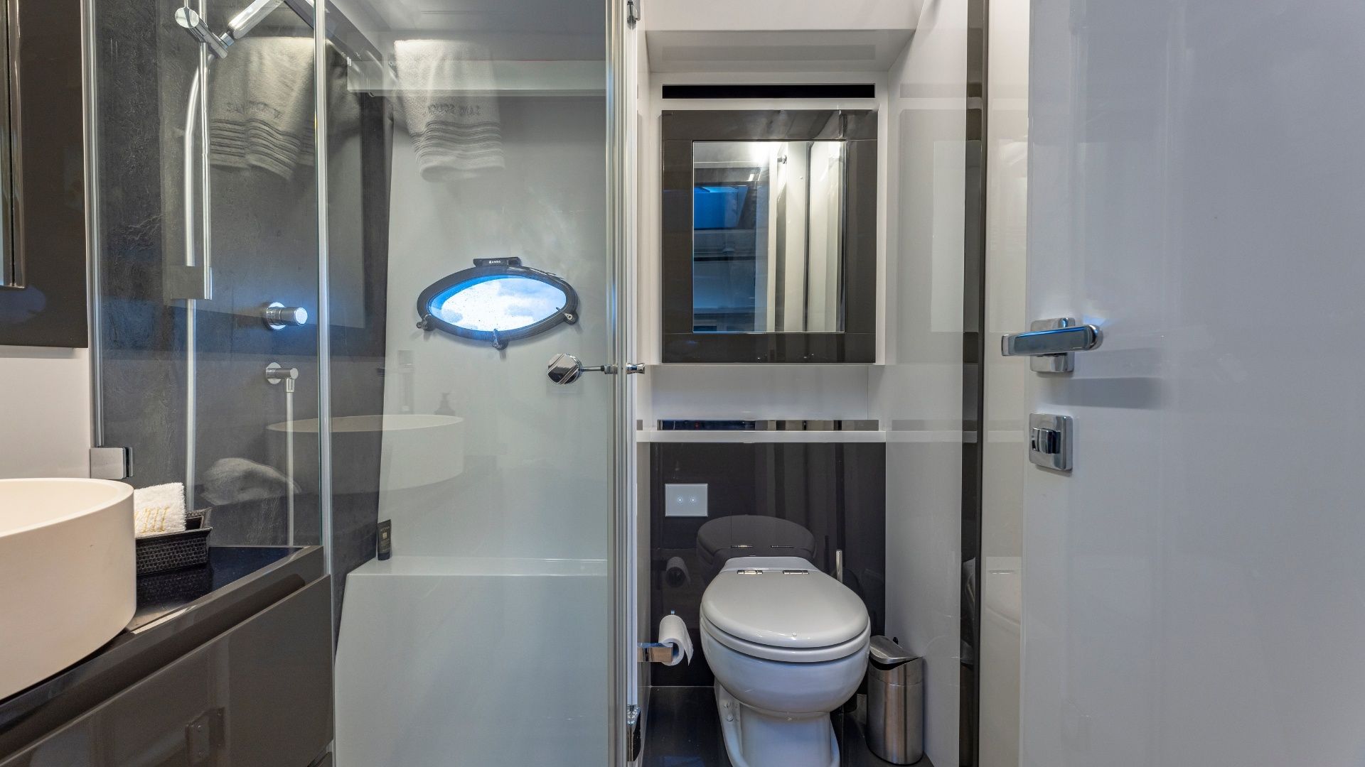 Pershing 70 | Sans Souci 8