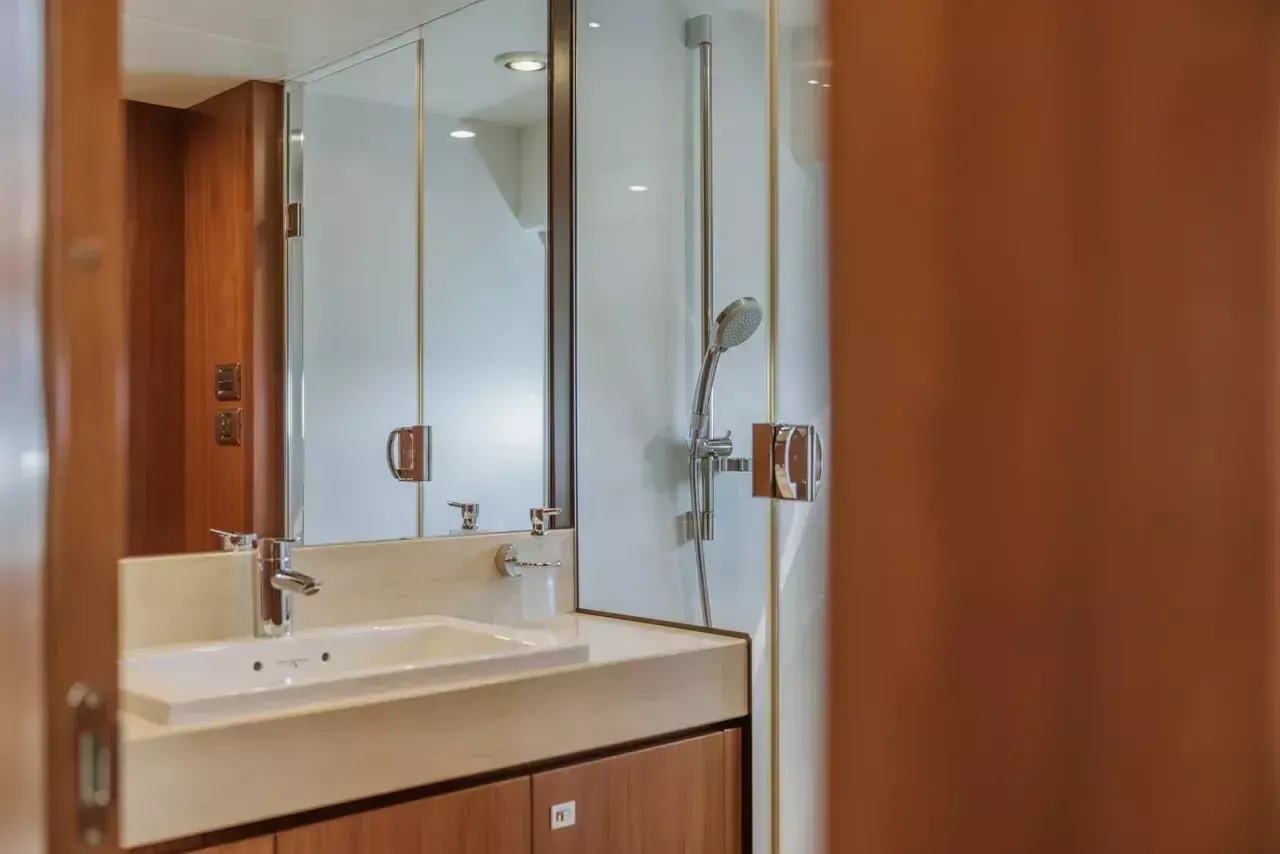 Princess V78 | W.J.Lip