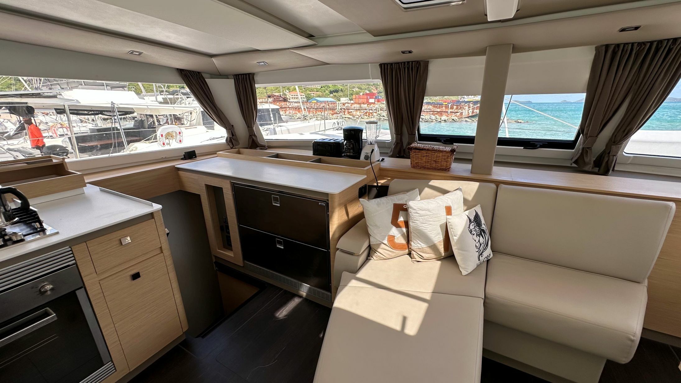 Fountaine Pajot Aura 51 | Valkyrie