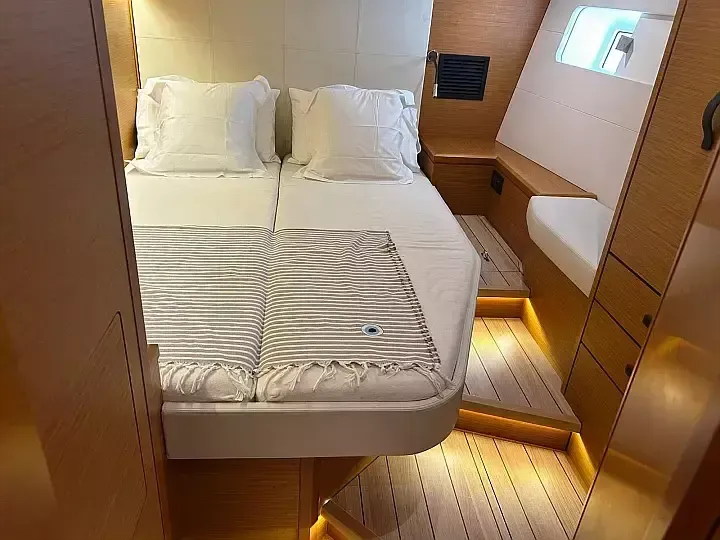 Jeanneau 54 | Capari