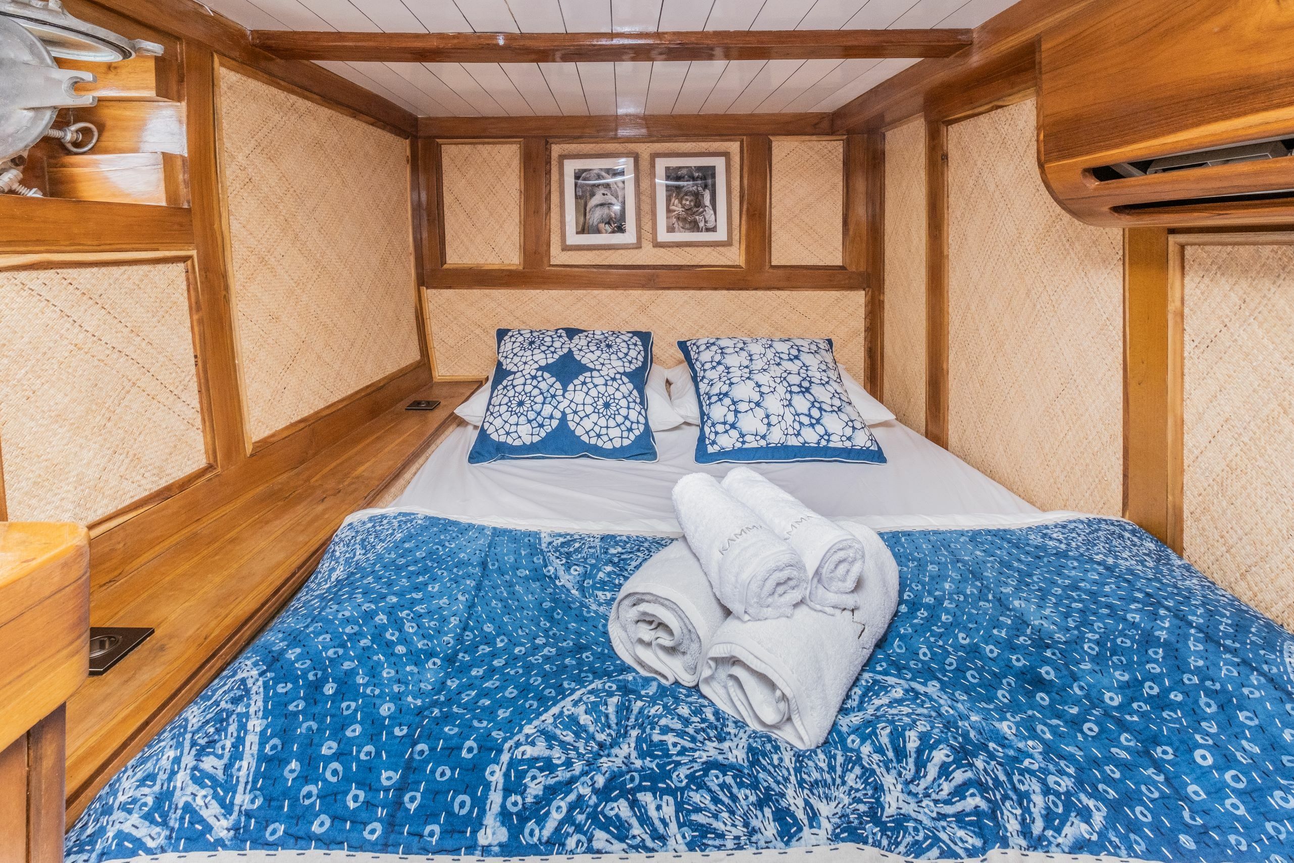 Custom Built Phinisi | La Unua