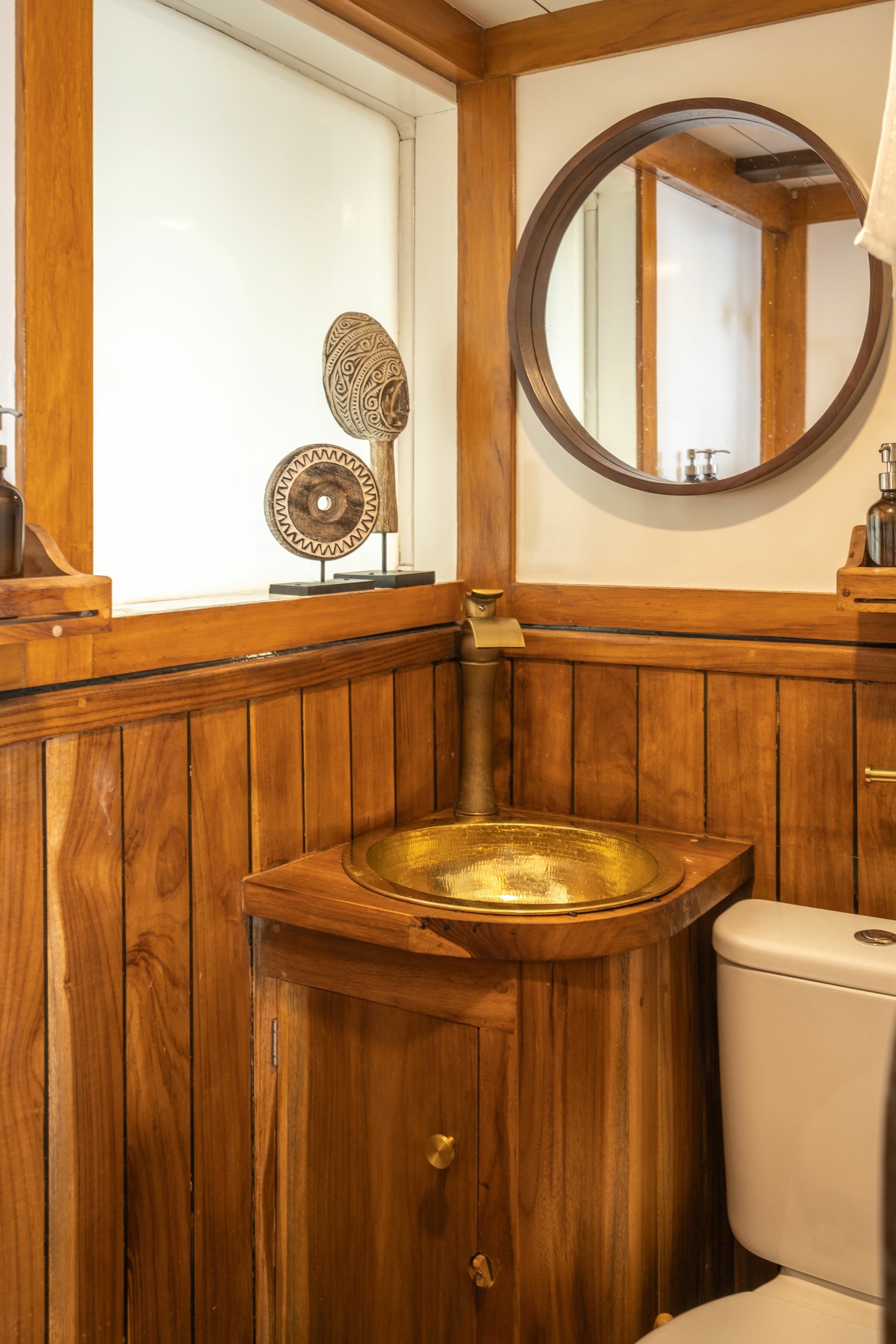 Custom Built Phinisi | La Unua