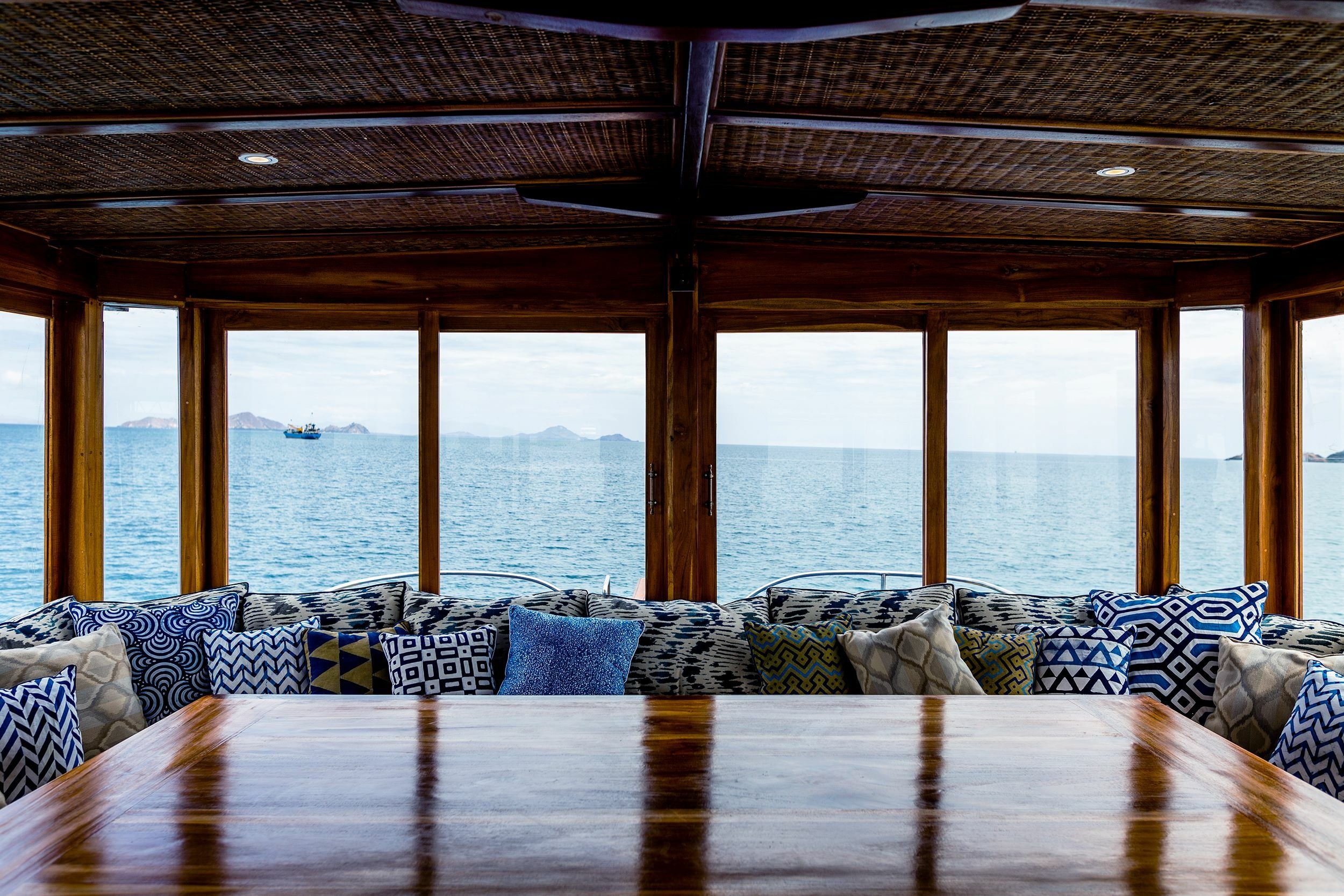 Custom Built Phinisi | La Unua