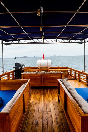 Custom Built Phinisi | La Unua