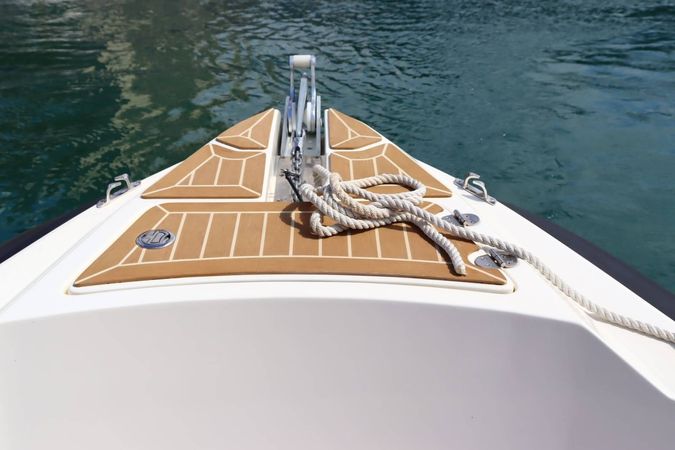 Capelli Tempest 700 | JLC 9