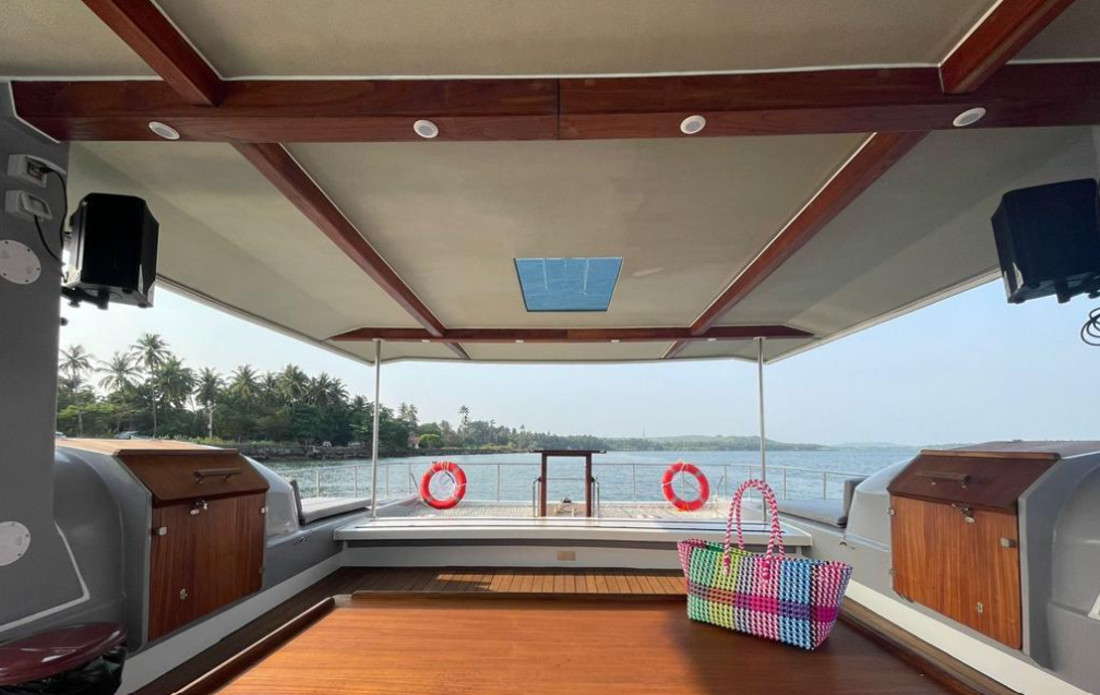 Custom Built 35 | Calypso