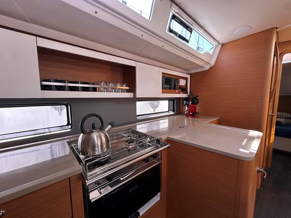 Dufour 44 | Gimme! Gimme!