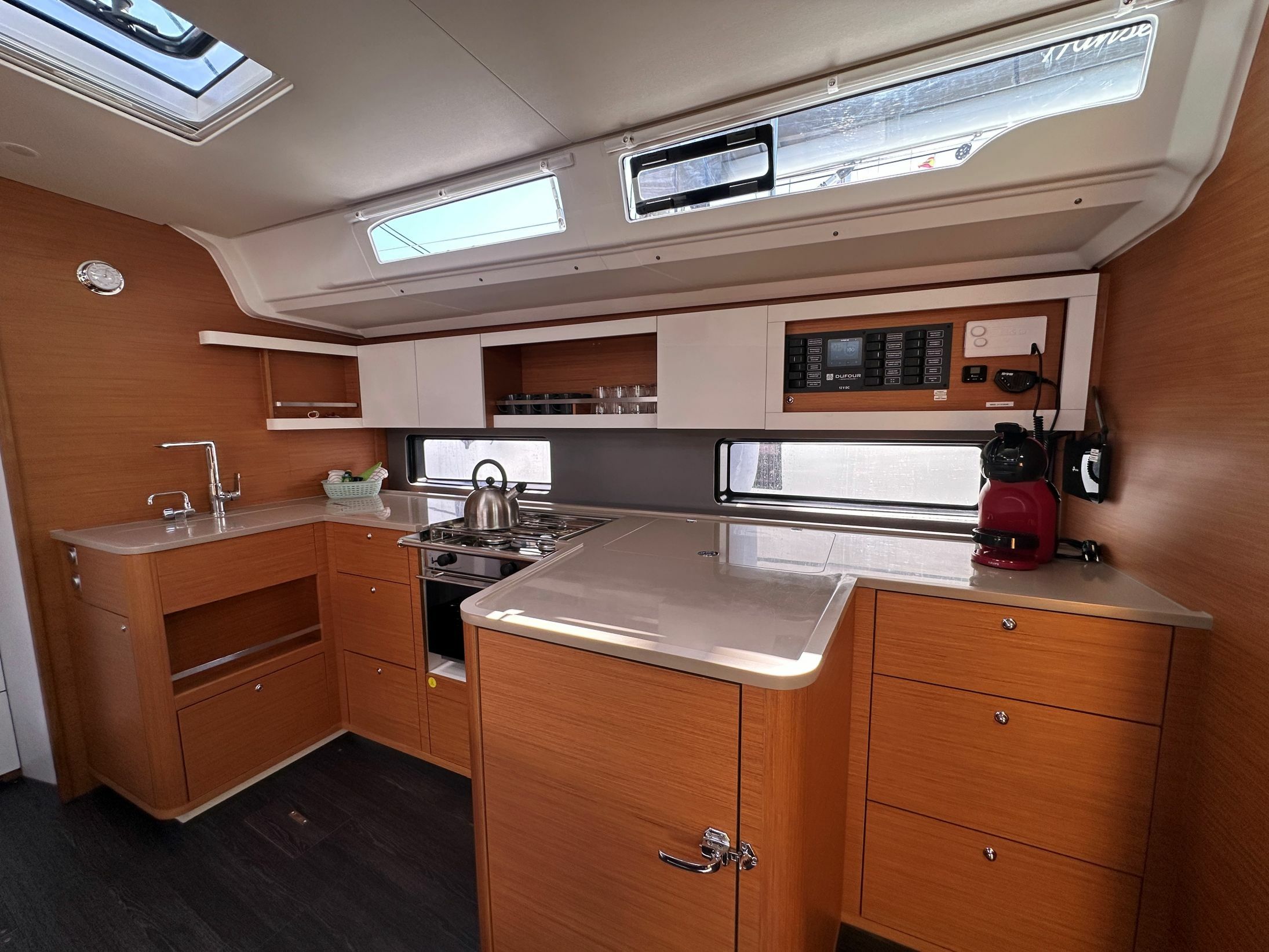 Dufour 44 | Gimme! Gimme!