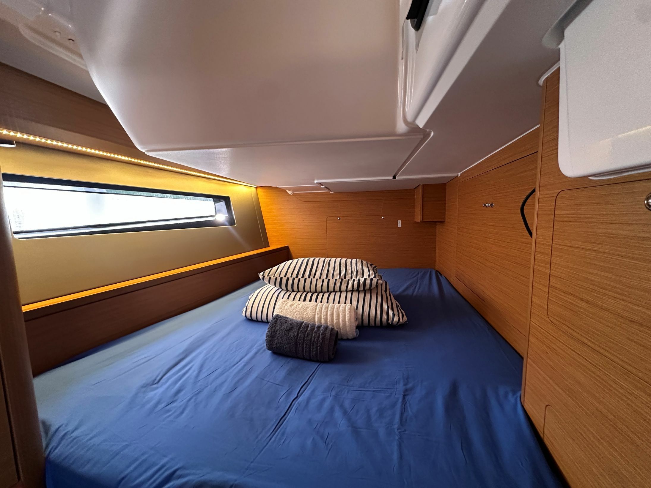 Dufour 44 | Gimme! Gimme!