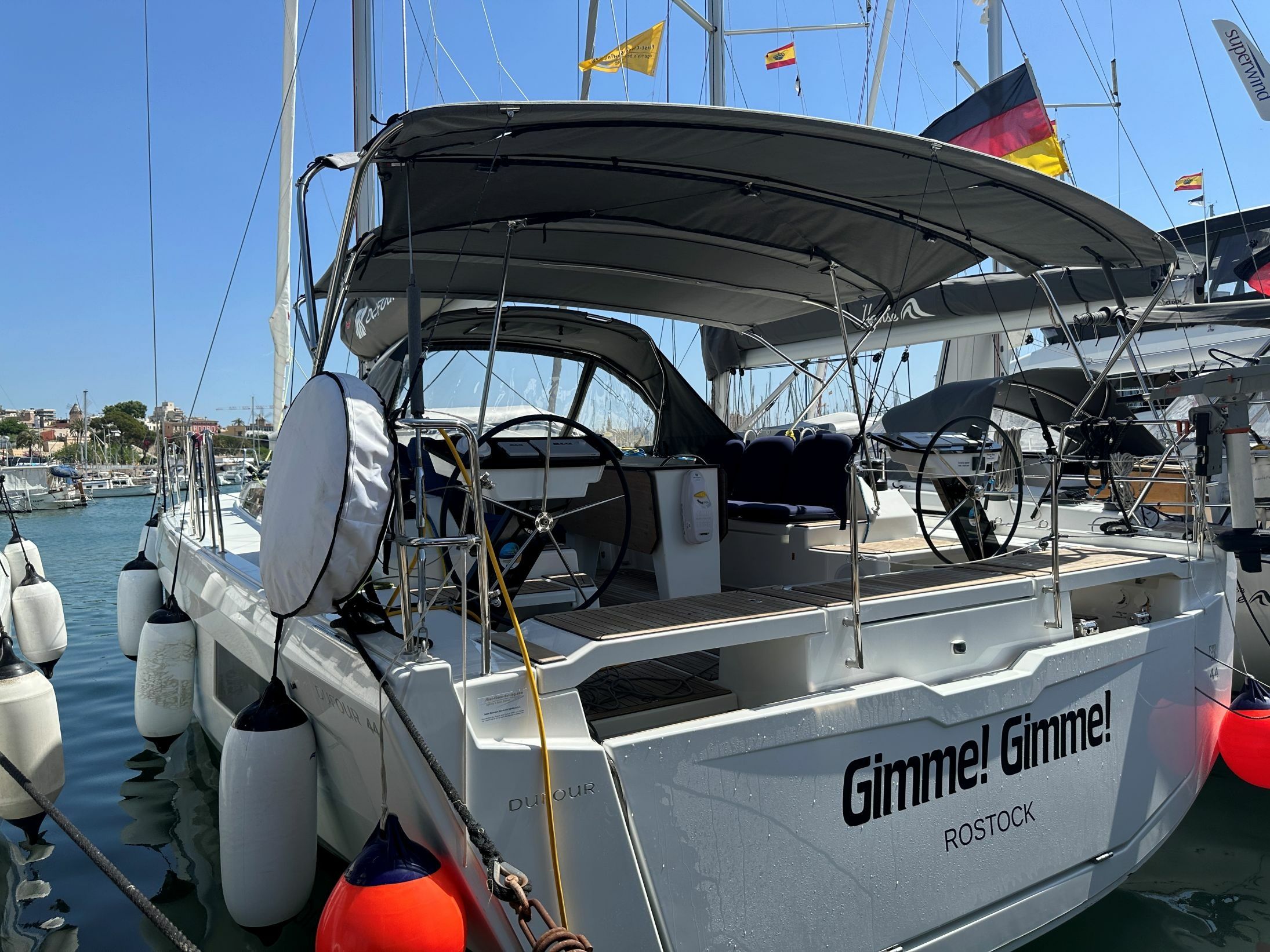 Dufour 44 | Gimme! Gimme!