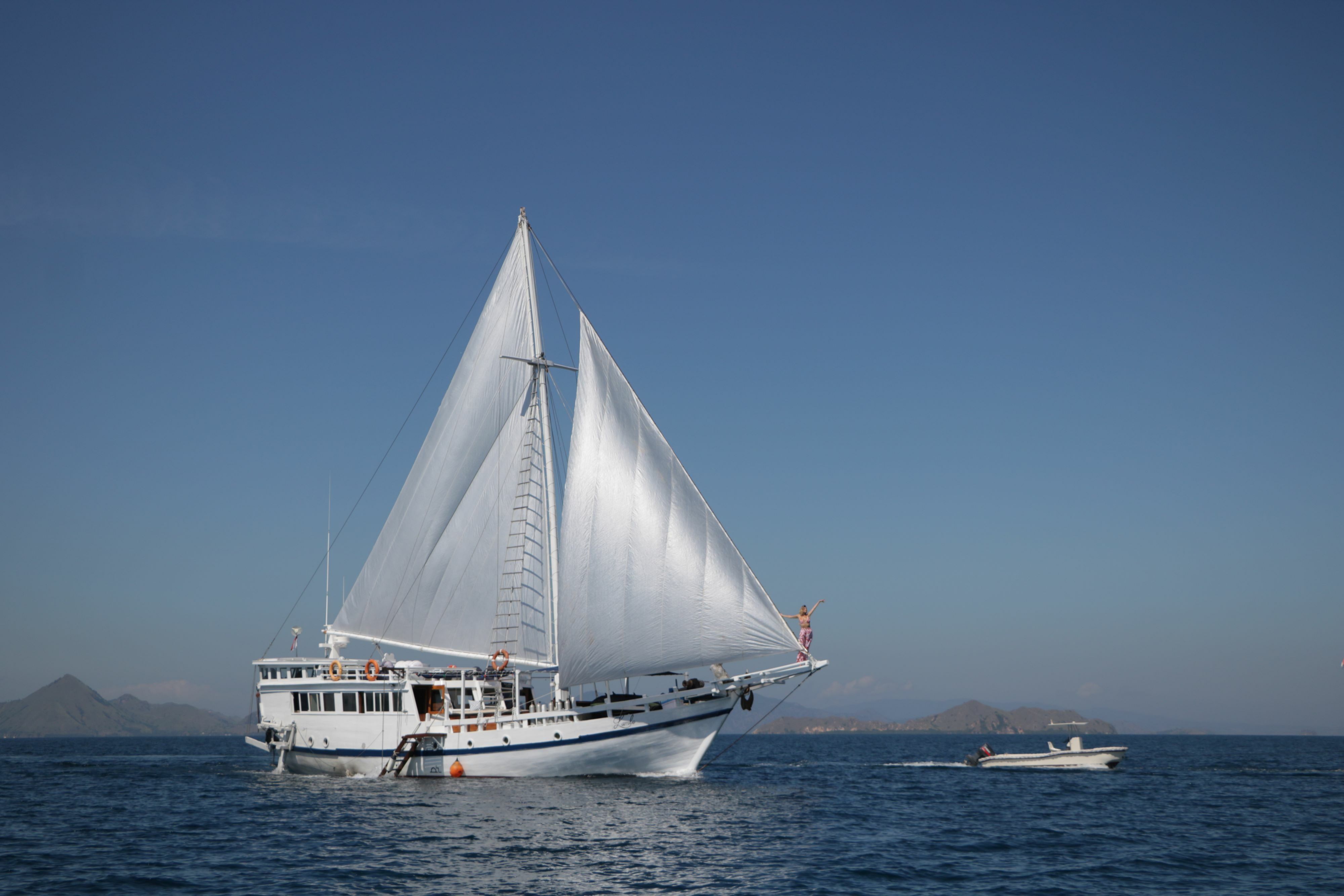 Custom Built Phinisi | Lambo