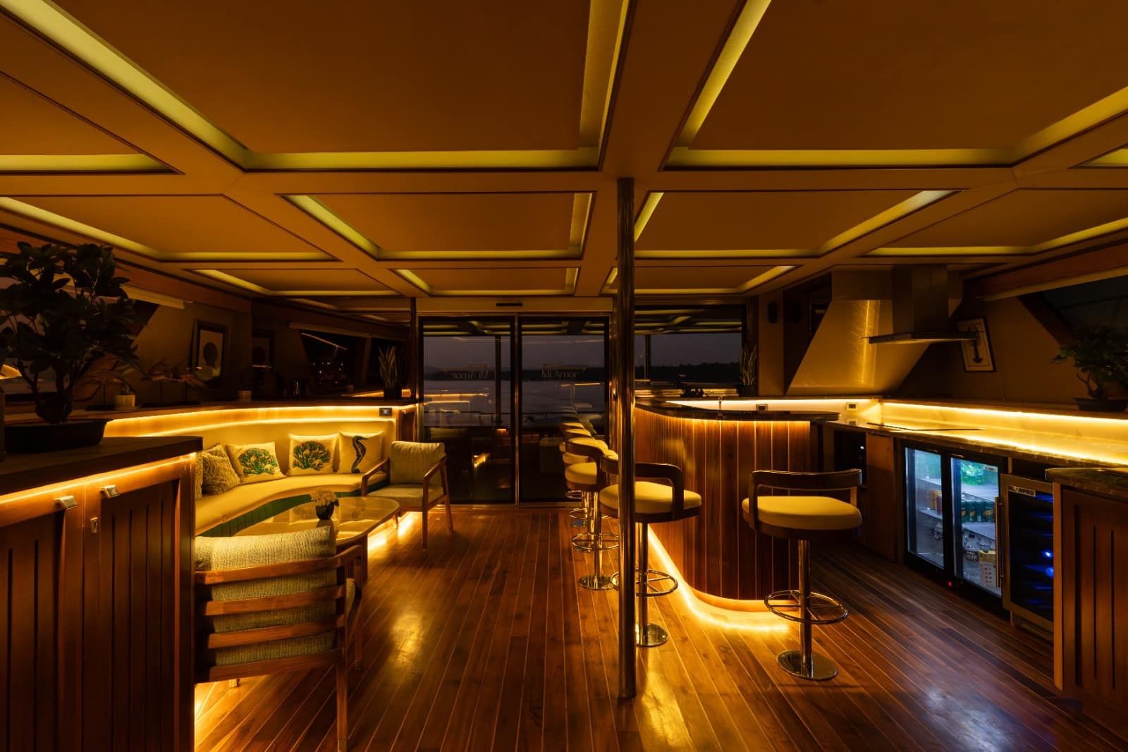 Custom Built 65 | Mi Amor