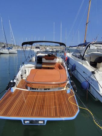 Cranchi E30 Endurance | Swift