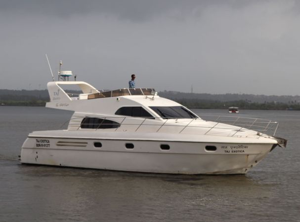 Gulf Craft Ambassador 3600 | Taj Exotica