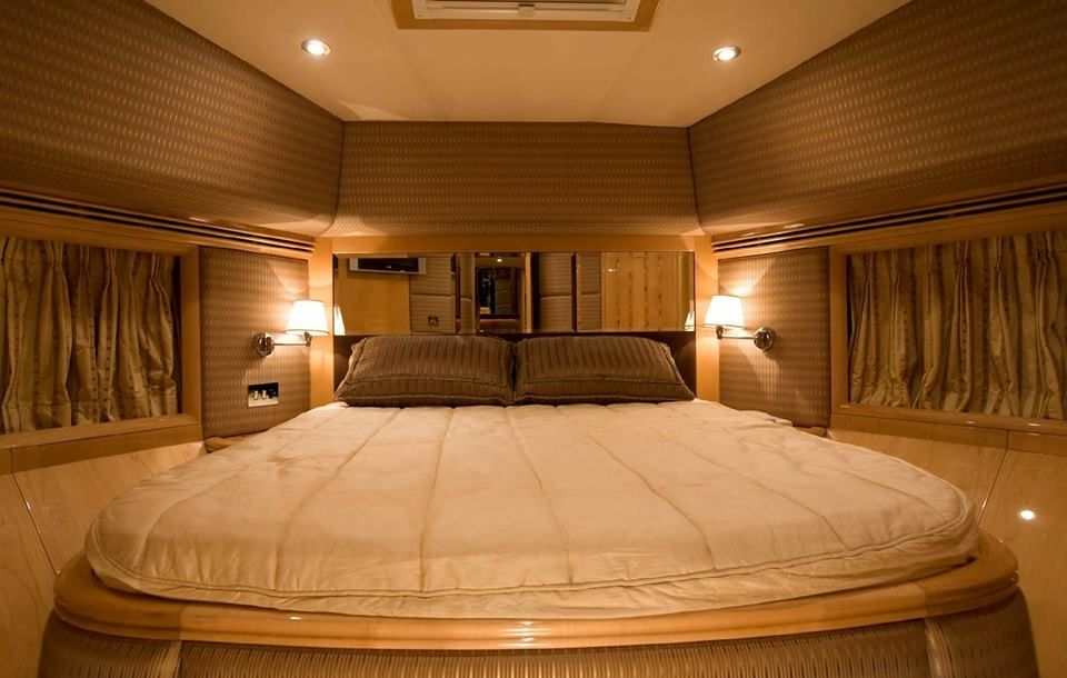 Gulf Craft Majesty 66 | Foxy Lady