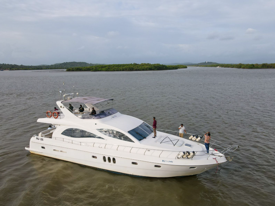 Gulf Craft Majesty 66 | Foxy Lady