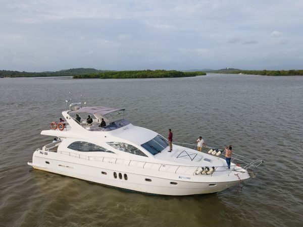 Gulf Craft Majesty 66 | Foxy Lady