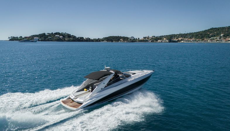 Sunseeker Superhawk 43 | Baieta