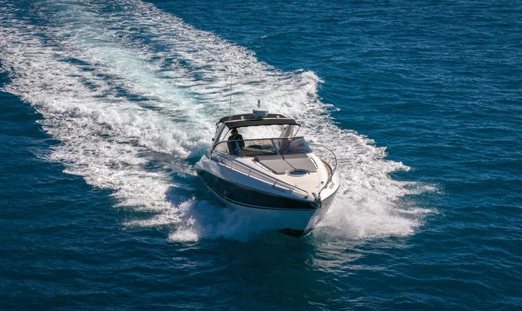 Sunseeker Superhawk 43 | Baieta