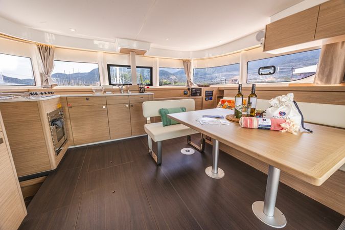 Lagoon 43 | Emerald