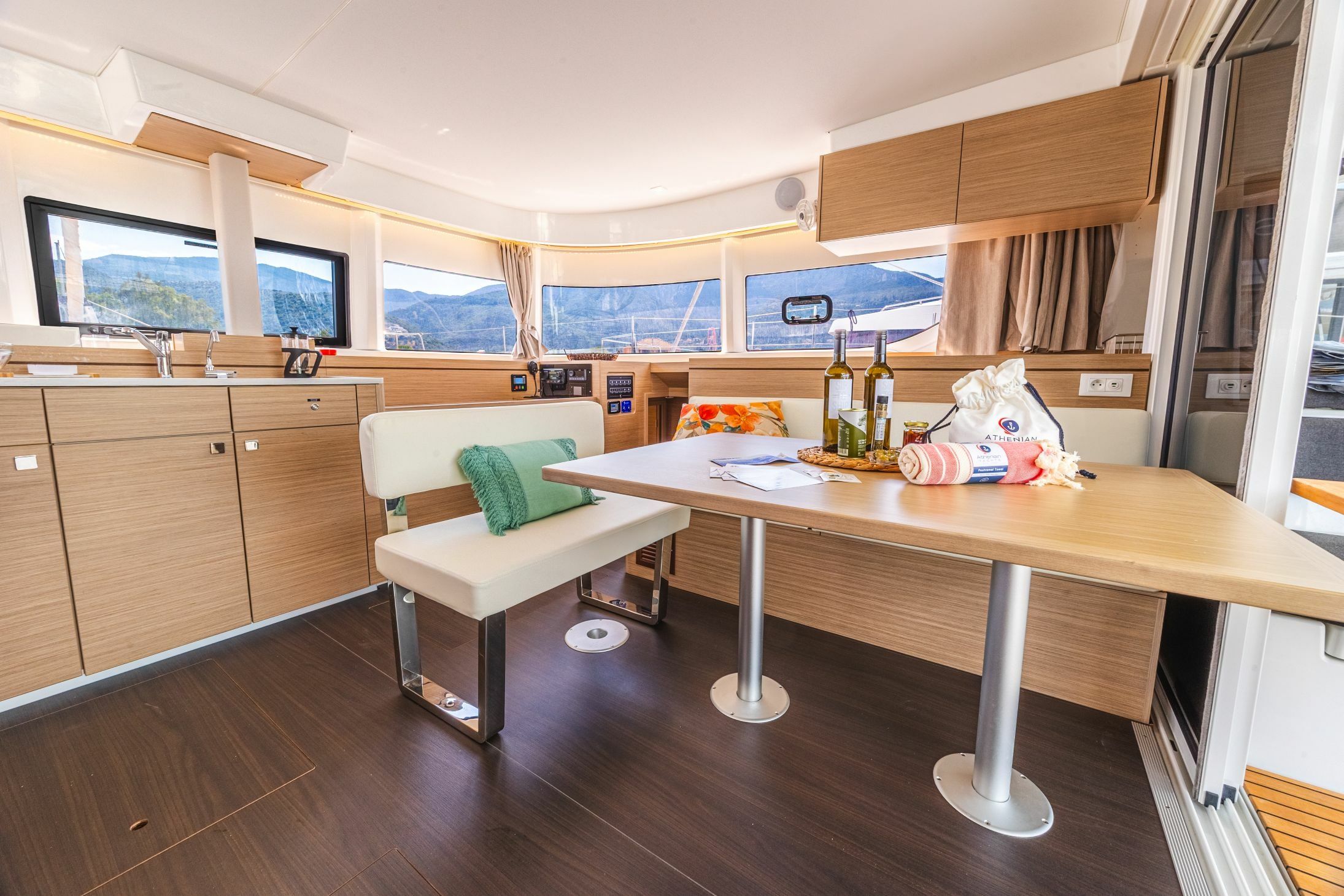 Lagoon 43 | Emerald