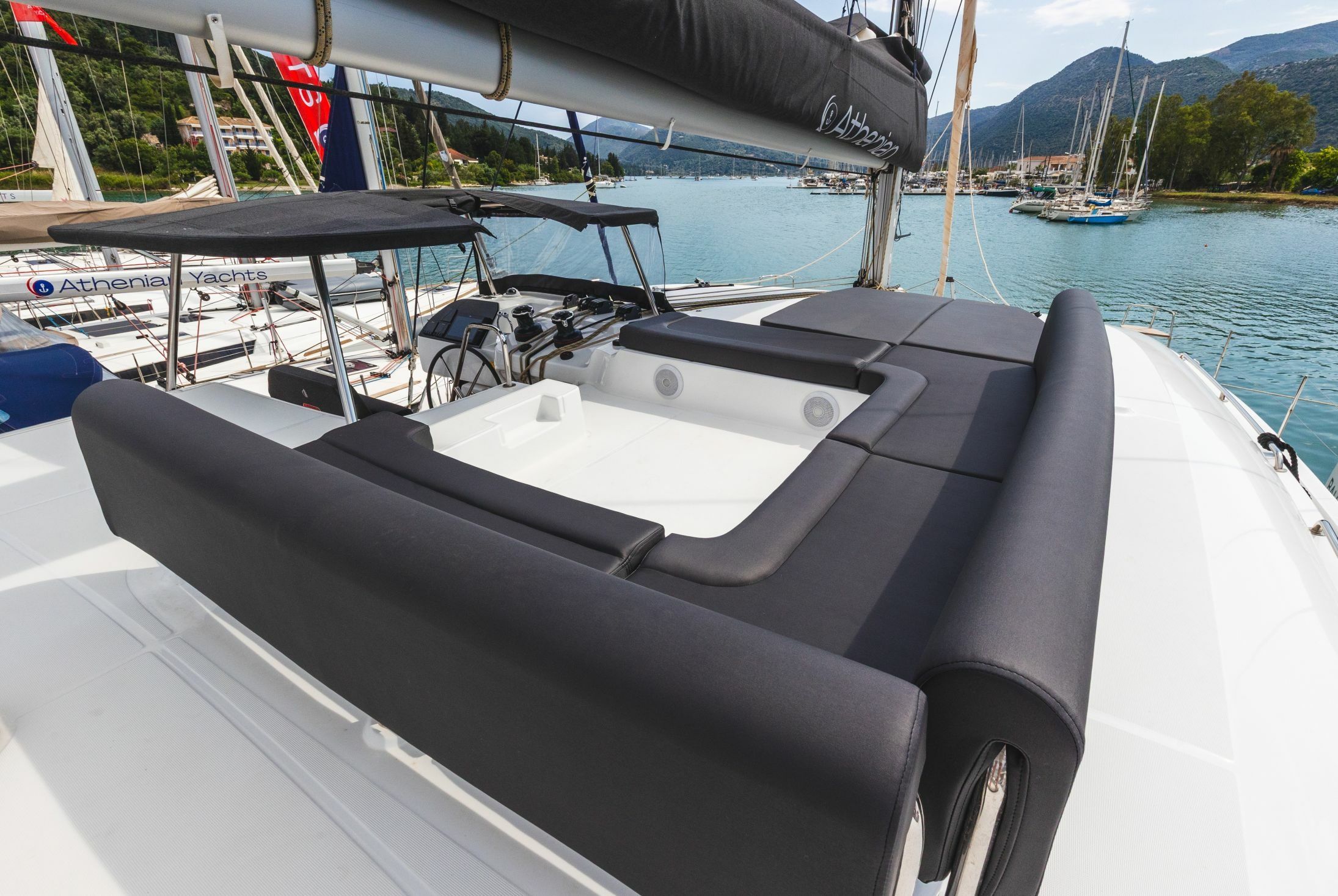 Lagoon 43 | Emerald