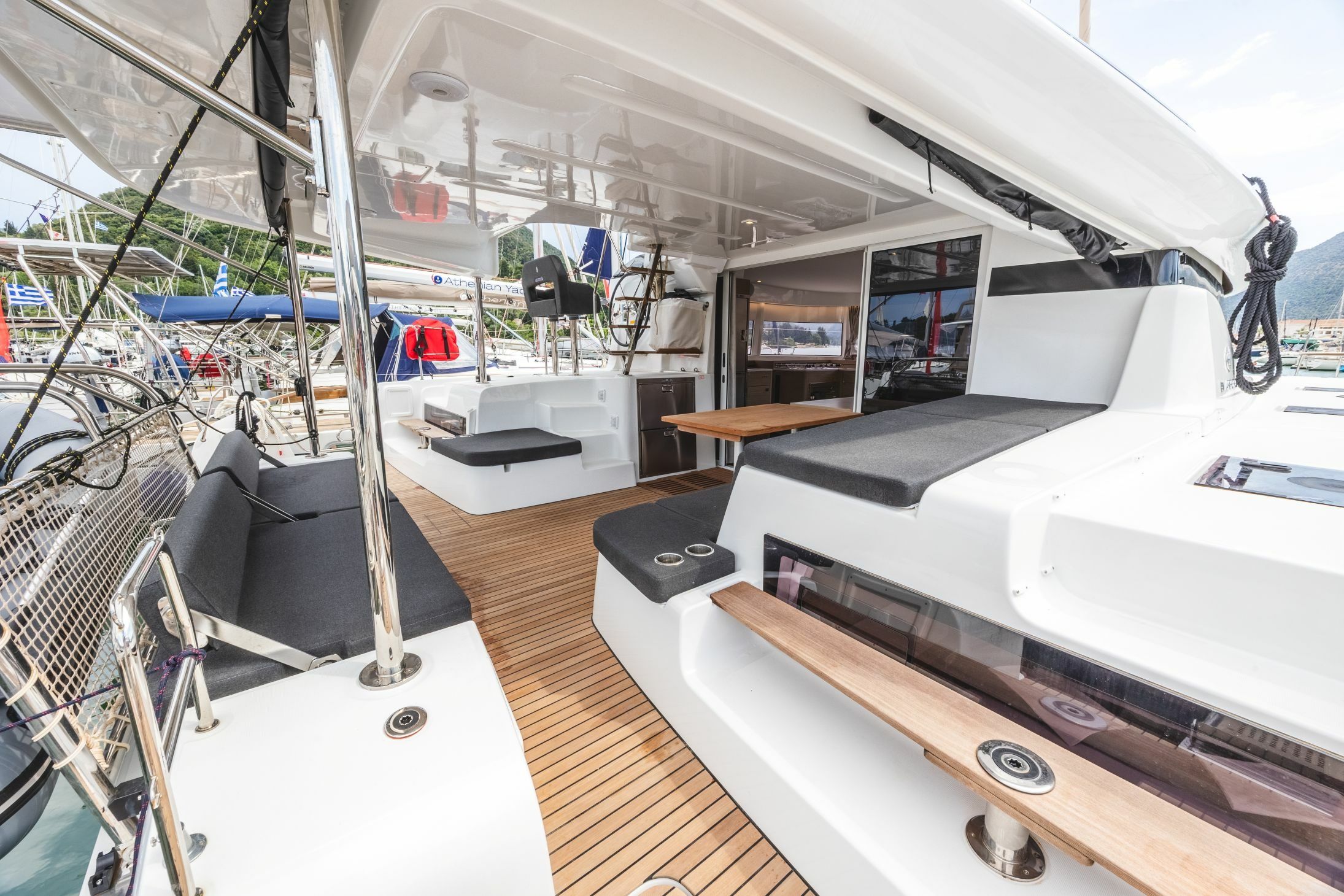 Lagoon 43 | Emerald